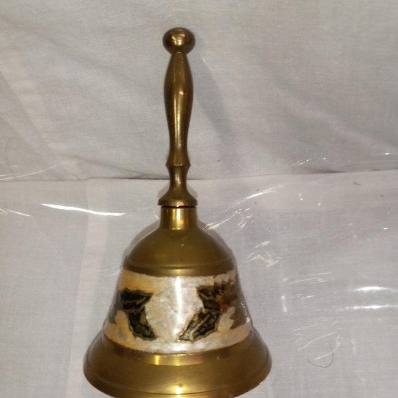 ✅Solid Brass Vintage Dinner Bell Ornament with 3D Etchings RARE - Picture 3 of 6